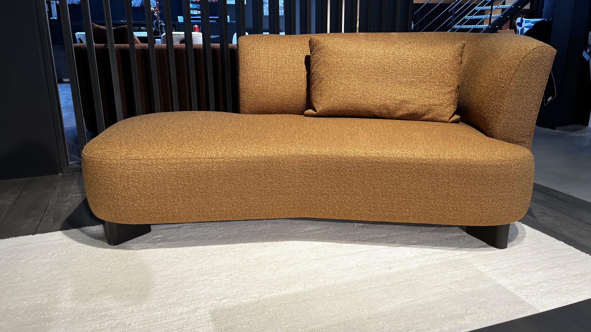 Charleston chaise longue in Ming/29 – Marie’s Corner ex-display at MC Circle