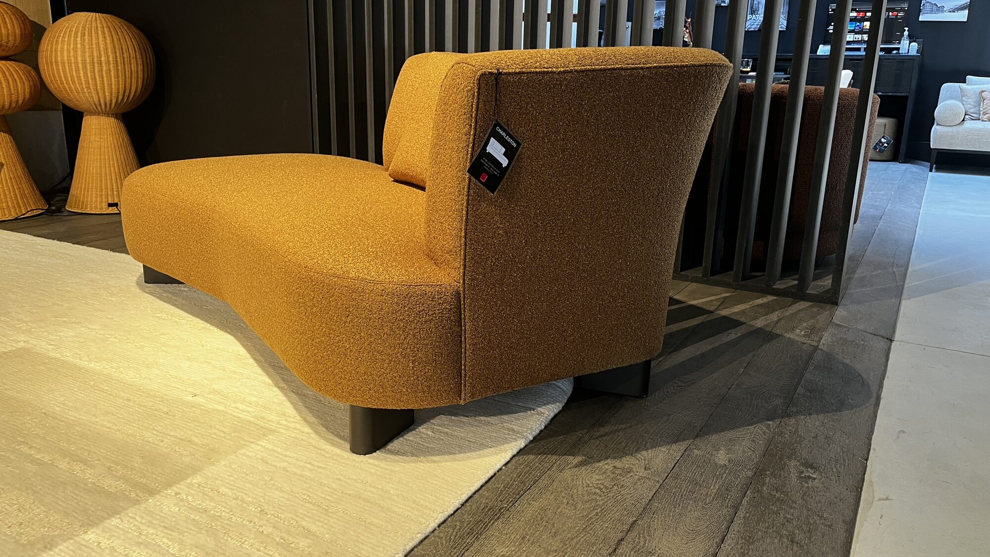 Charleston chaise longue in Ming/29 – Marie’s Corner ex-display at MC Circle