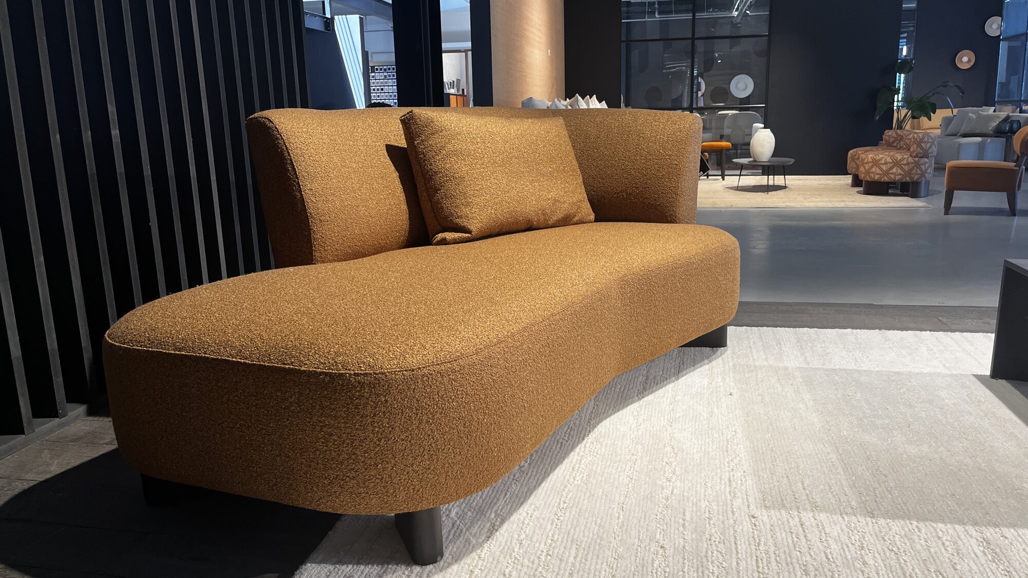 Charleston chaise longue in Ming/29 – Marie’s Corner ex-display at MC Circle