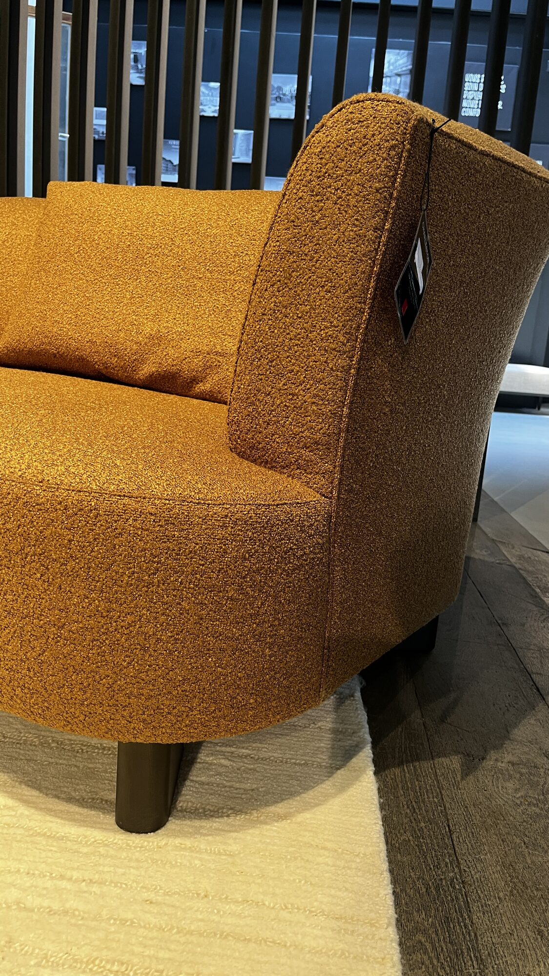 Charleston chaise longue in Ming/29 – Marie’s Corner ex-display at MC Circle