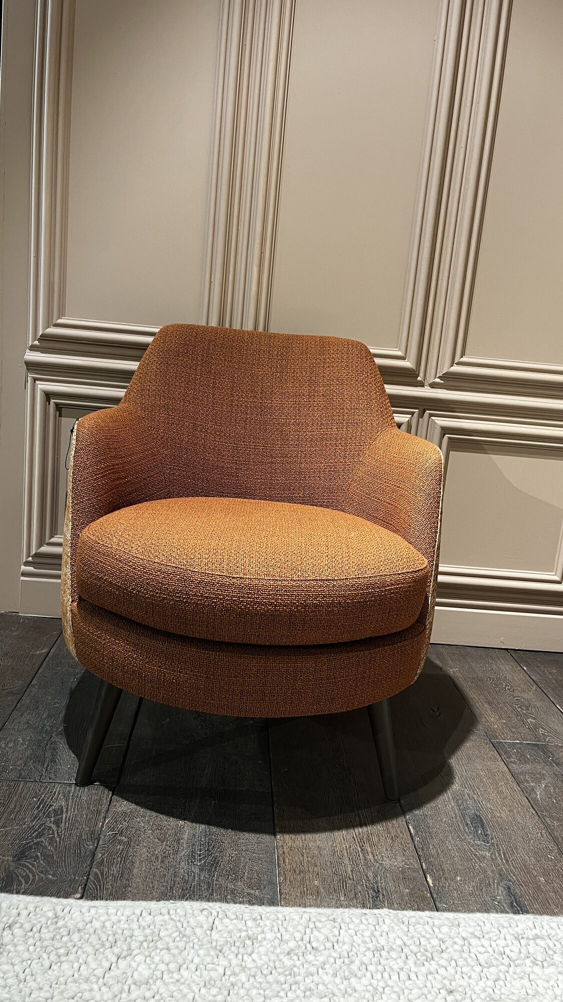 Glendale armchair in Corbusier/29 - Bauhaus/29 – Marie’s Corner ex-display at MC Circle